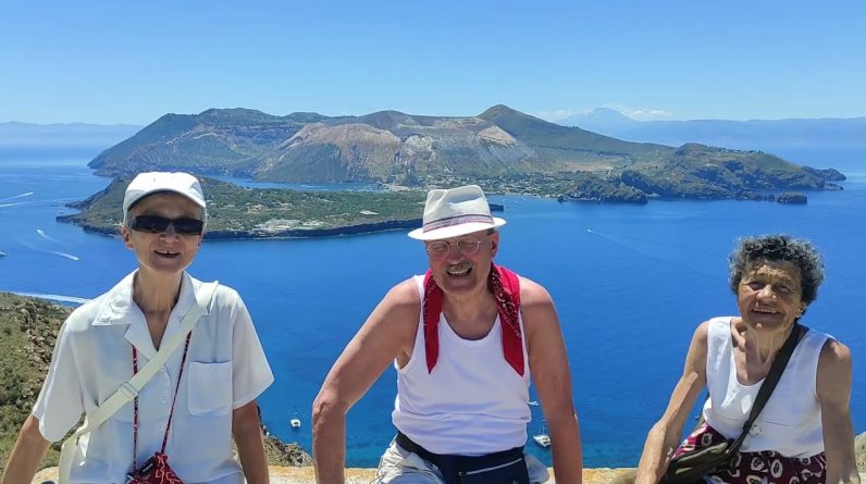 Lipari guarda Vulcano: Umarruggiu e Addiopizzo, insieme alle Eolie
